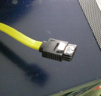 New SATA connector
