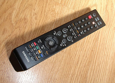 Samsung Remote Controls on Samsung Lcd Tv   A Remote Control Lacking Useful Buttons
