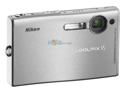 Nikon COOLPIX S5 front